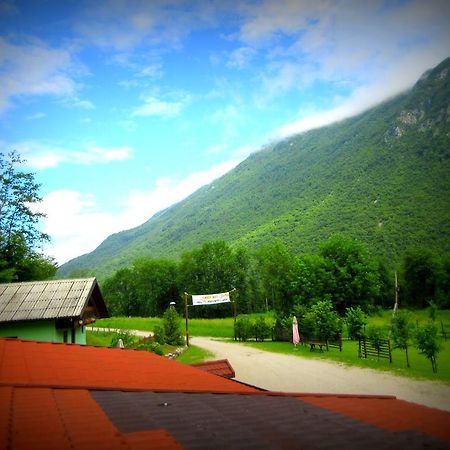 Kamp Rut Vandrarhem Kobarid Exteriör bild